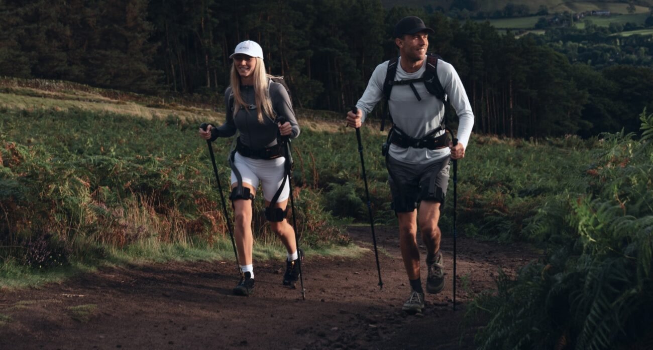 hiking-desktop_2x_967e6375-aa0a-4397-8733-d510671940c1